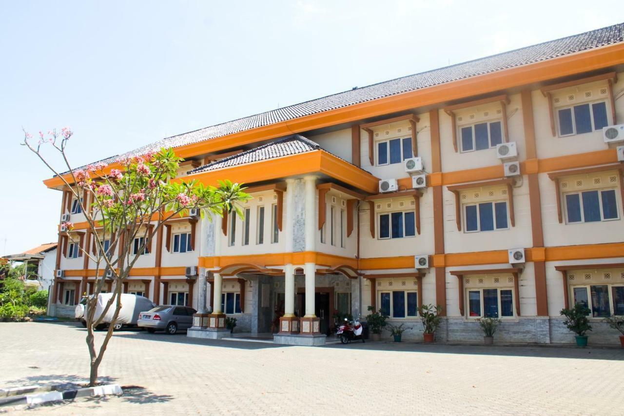 Hotel Wiwi Perkasa 2 Indramayu المظهر الخارجي الصورة